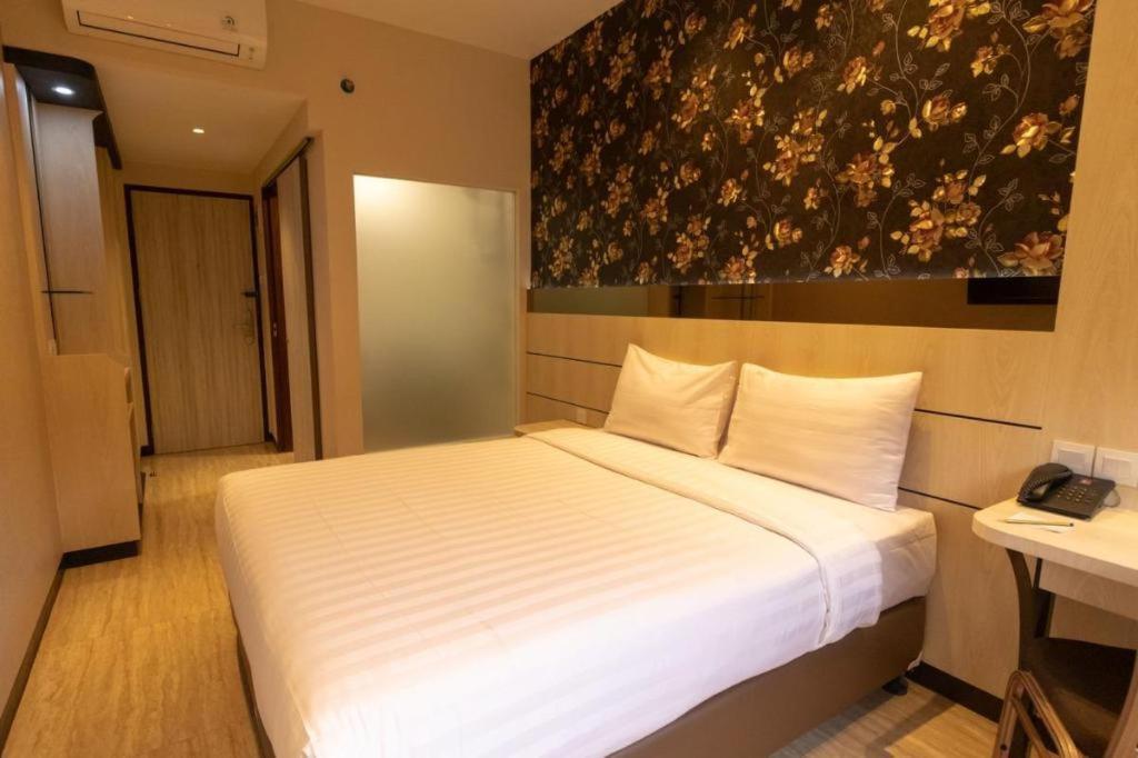 Mine Home Hotel By Sovia Bandung Exterior foto