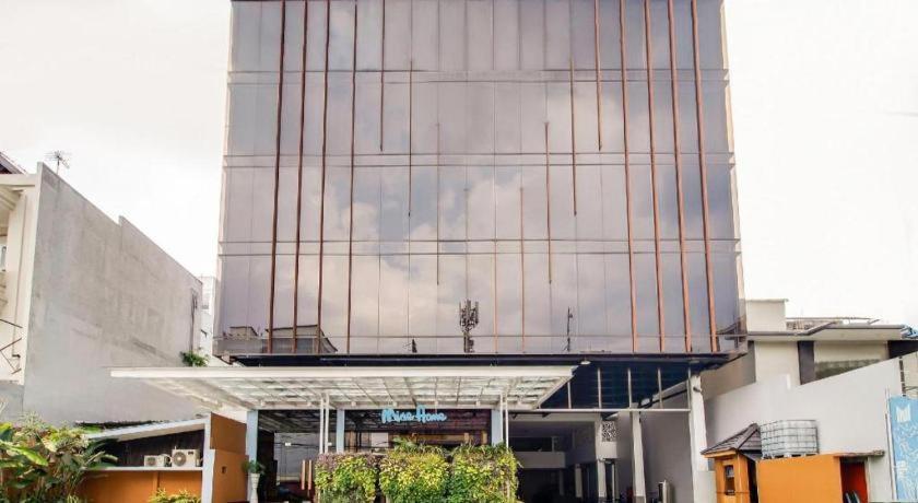 Mine Home Hotel By Sovia Bandung Exterior foto