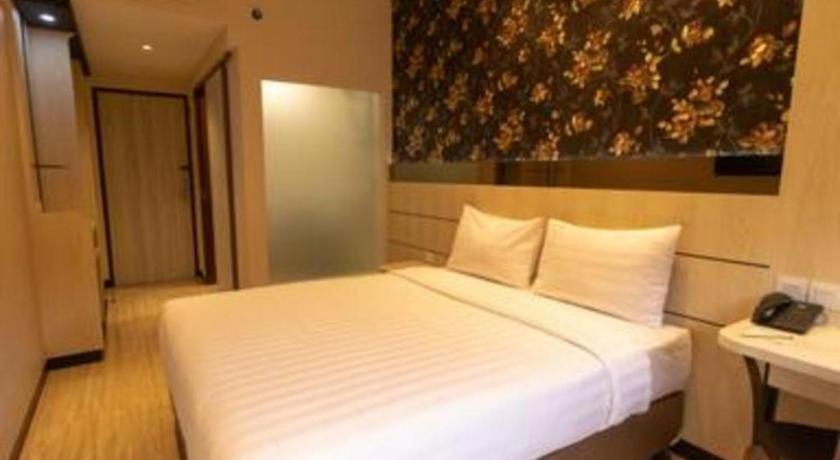 Mine Home Hotel By Sovia Bandung Exterior foto